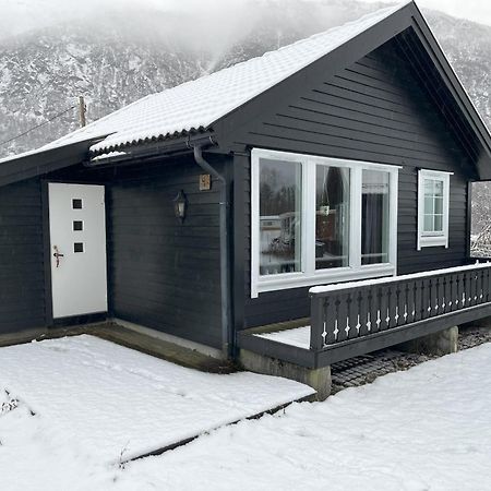 Skysstasjonen Cottages Røldal Extérieur photo