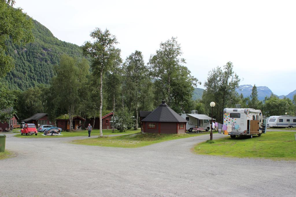 Skysstasjonen Cottages Røldal Extérieur photo