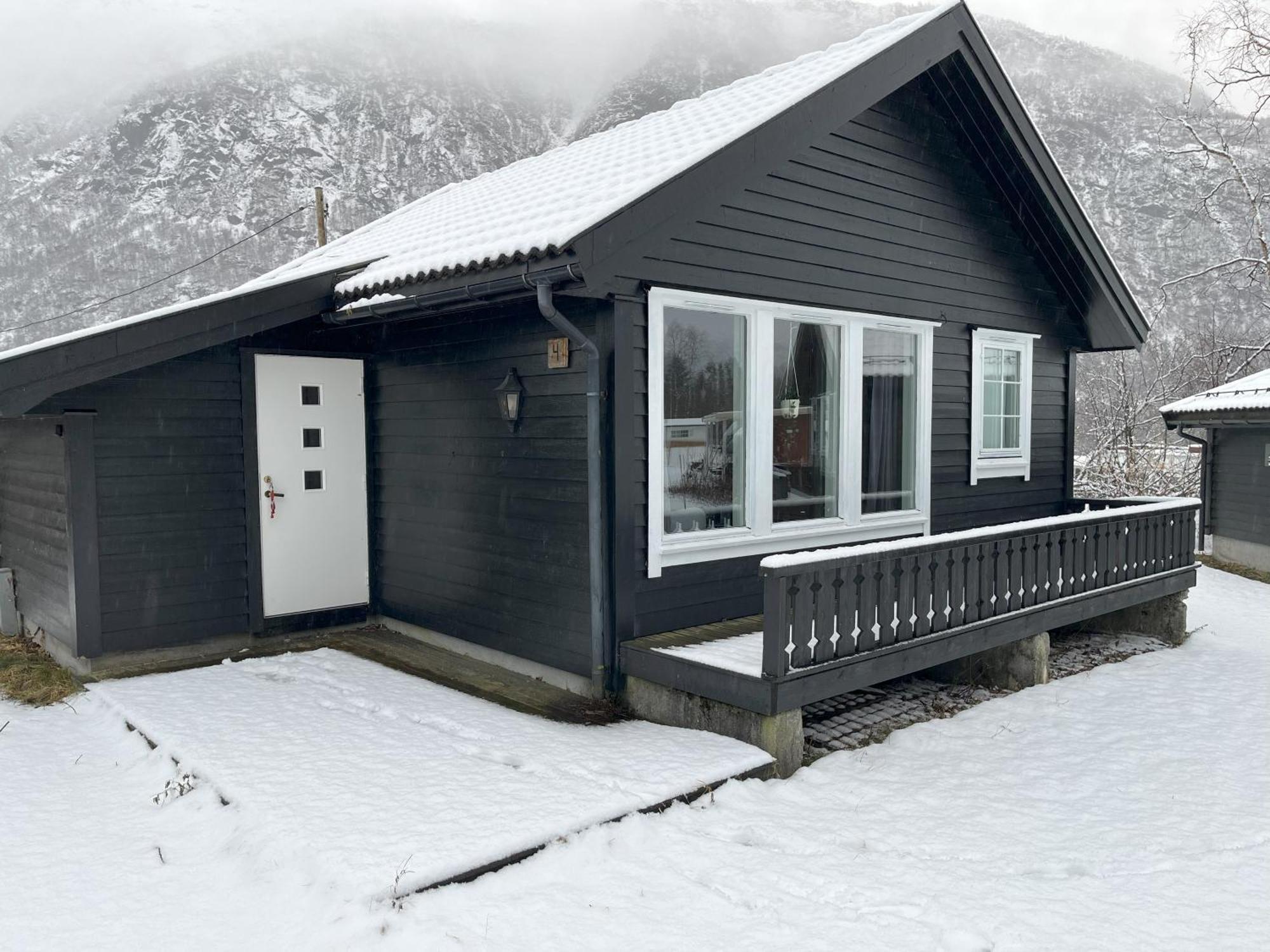 Skysstasjonen Cottages Røldal Extérieur photo